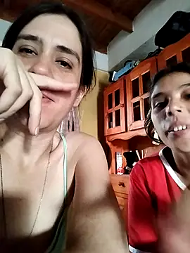 Snapshot of mariamac420 chatting on 5, 3, 2025 mariamac420 online show from 5, 3, 2025