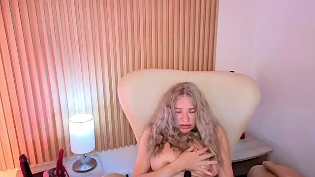 MarianL0ve online show from 14, 10, 2025