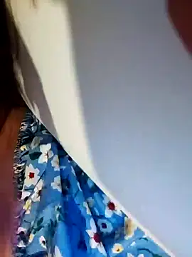 Srishtijain51 online show from 4, 2, 2025