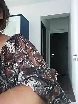 Srishtijain51 online show from 8, 2, 2025