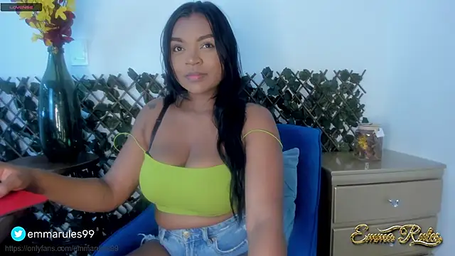 Snapshot of emma_rules99 chatting on 10, 3, 2025 emma rules99 online show from 10, 3, 2025