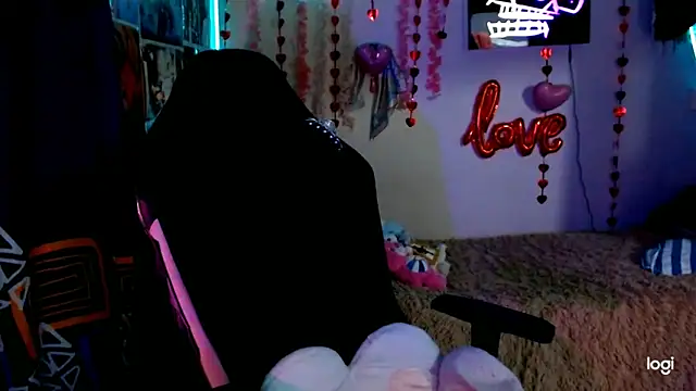 Snapshot of JINX_26 chatting on 24, 4, 2026 JINX 26 online show from 24, 4, 2026