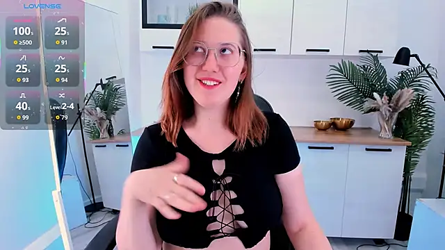 Charmy Gracy online show from 26, 2, 2026