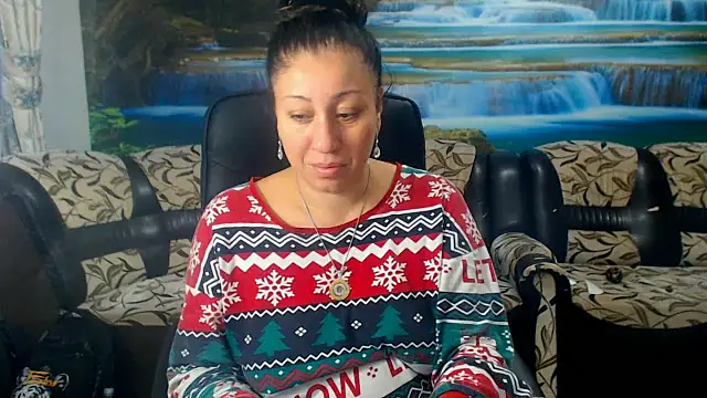 MoistMady online show from 4, 10, 2025