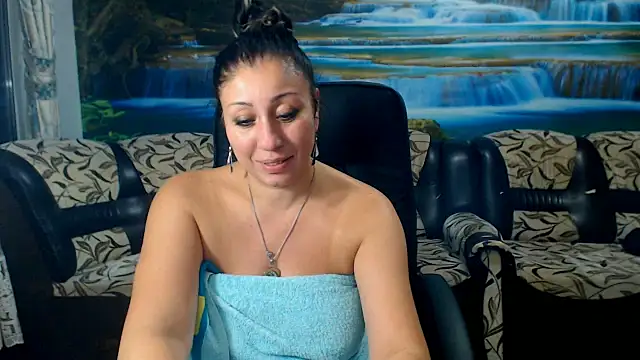 MoistMady online show from 24, 10, 2025