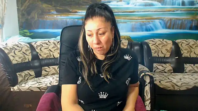 MoistMady online show from 21, 11, 2025