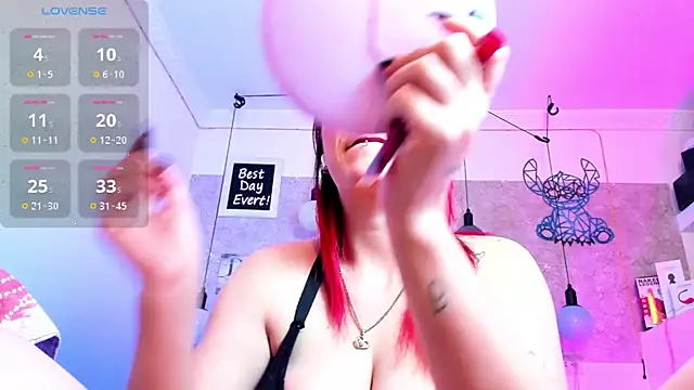 Snapshot of Rebeca_xs chatting on 20, 12, 2024 Rebeca xs online show from 20, 12, 2024