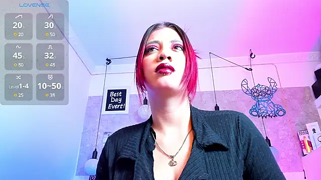 Snapshot of Rebeca_xs chatting on 28, 12, 2024 Rebeca xs online show from 28, 12, 2024