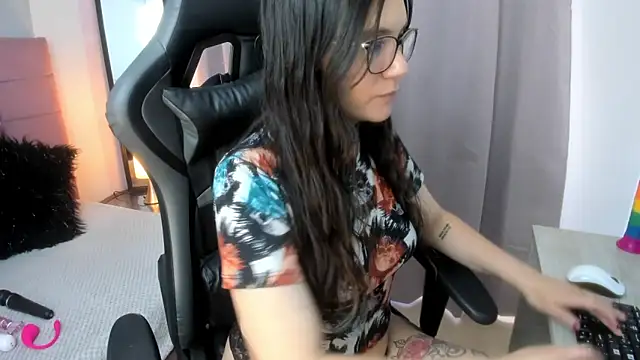 Snapshot of Wanda_sg chatting on 12, 9, 2025 Wanda sg online show from 12, 9, 2025