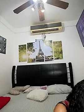 Snapshot of ashley69_brown chatting on 29, 11, 2025 ashley69 brown online show from 29, 11, 2025