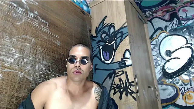 Justin Frank online show from 8, 4, 2026