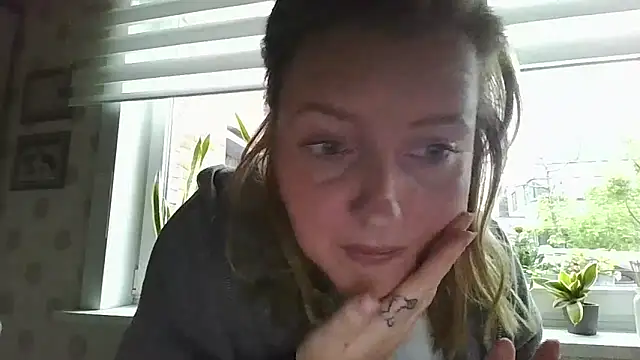 LiquidLeonie online show from 6, 5, 2026