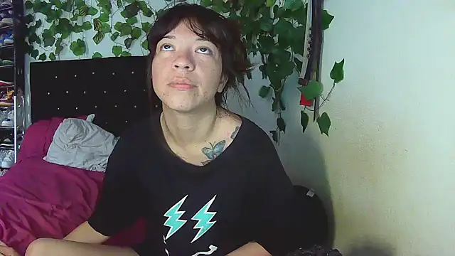 Snapshot of fresa_caliente chatting on 24, 12, 2024 fresa caliente online show from 24, 12, 2024