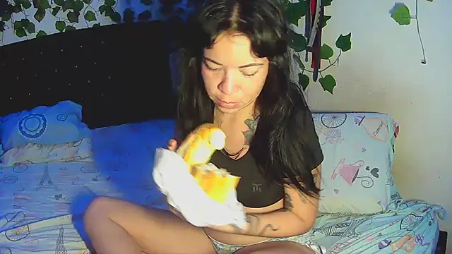 Snapshot of fresa_caliente chatting on 28, 1, 2025 fresa caliente online show from 28, 1, 2025