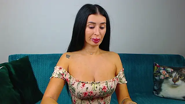 SaraDaisy online show from 26, 9, 2025