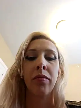 AmethystFoxx online show from 20, 10, 2025