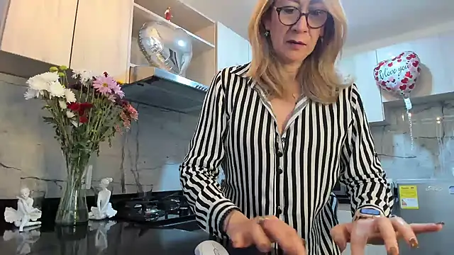 ashleymilf 1 online show from 20, 2, 2025