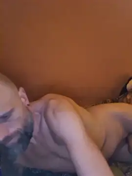 Snapshot of Ladyshaker82 chatting on 4, 12, 2025 Ladyshaker82 online show from 4, 12, 2025