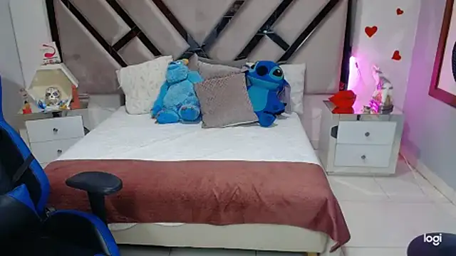 Snapshot of lady_Ary_xx chatting on 4, 2, 2025 lady Ary xx online show from 4, 2, 2025