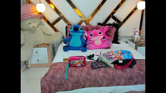 Snapshot of lady_Ary_xx chatting on 13, 9, 2025 lady Ary xx online show from 13, 9, 2025