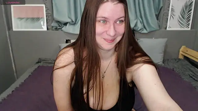 Snapshot of LiyaSilve chatting on 28, 2, 2025 LiyaSilve online show from 28, 2, 2025