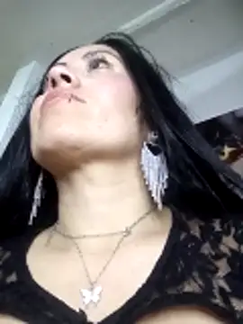 Tania mature online show from 1, 4, 2026