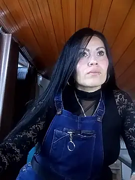 Tania mature online show from 15, 4, 2026