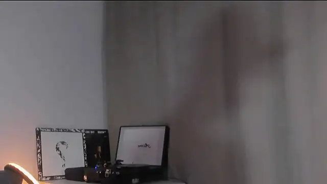 Snapshot of Nicky_neal chatting on 3, 12, 2024 Nicky neal online show from 3, 12, 2024