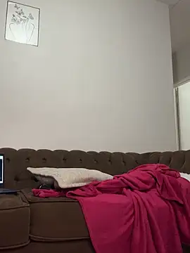 StupidNaturalPhatBooty  online show from 27, 5, 2026
