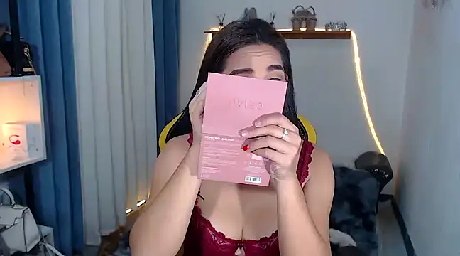 Snapshot of MarieLoveGlamorous chatting on 3, 1, 2025 MarieLoveGlamorous online show from 3, 1, 2025