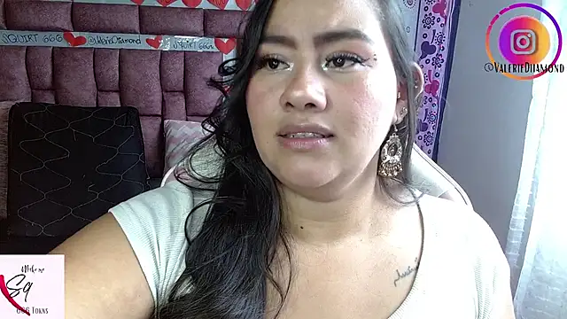 Snapshot of ValerieDiiamond chatting on 10, 9, 2025 ValerieDiiamond online show from 10, 9, 2025