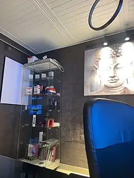 Emiily W online show from 5, 1, 2026