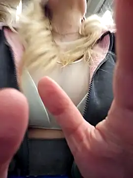 Snapshot of Bondgirl_013 chatting on 5, 12, 2025 Bondgirl 013 online show from 5, 12, 2025