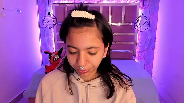 Snapshot of Nami_usagi chatting on 5, 12, 2024 Nami usagi online show from 5, 12, 2024