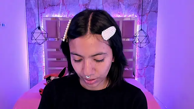 Snapshot of Nami_usagi chatting on 24, 12, 2024 Nami usagi online show from 24, 12, 2024