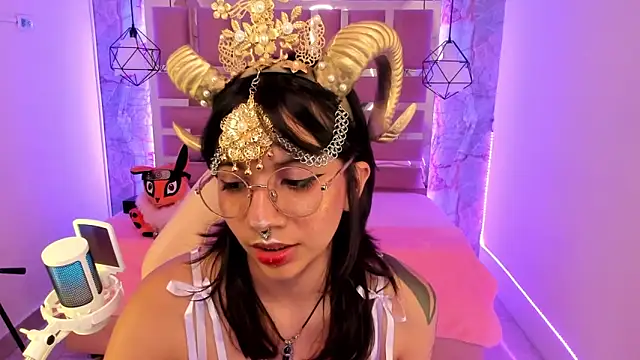 Snapshot of Nami_usagi chatting on 6, 1, 2025 Nami usagi online show from 6, 1, 2025