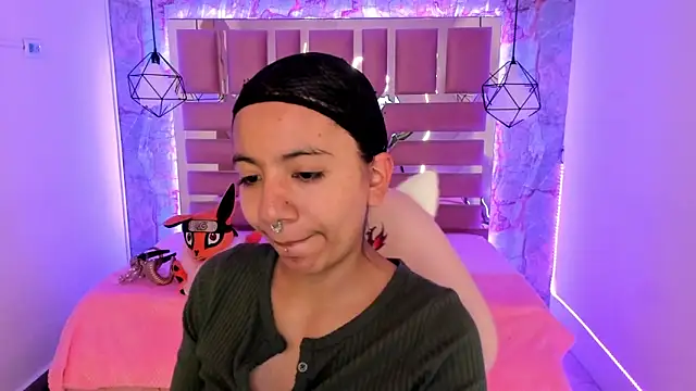 Snapshot of Nami_usagi chatting on 17, 1, 2025 Nami usagi online show from 17, 1, 2025