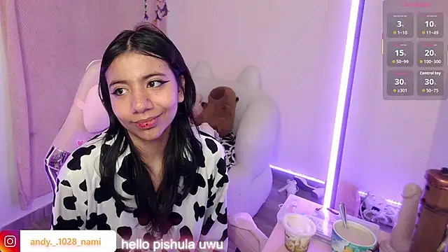 Snapshot of Nami_usagi chatting on 11, 9, 2025 Nami usagi online show from 11, 9, 2025