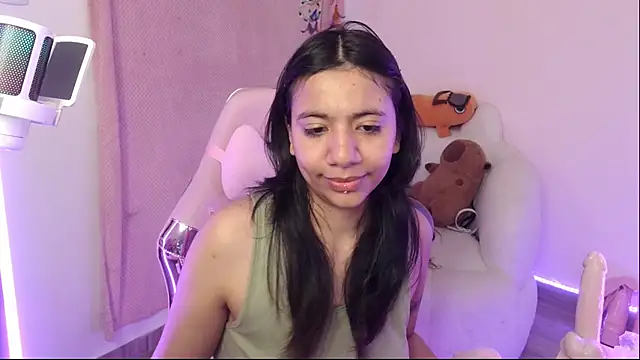 Snapshot of Nami_usagi chatting on 15, 10, 2025 Nami usagi online show from 15, 10, 2025