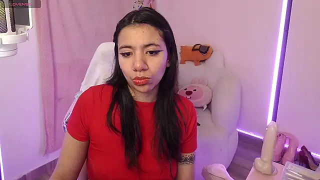 Snapshot of Nami_usagi chatting on 17, 10, 2025 Nami usagi online show from 17, 10, 2025