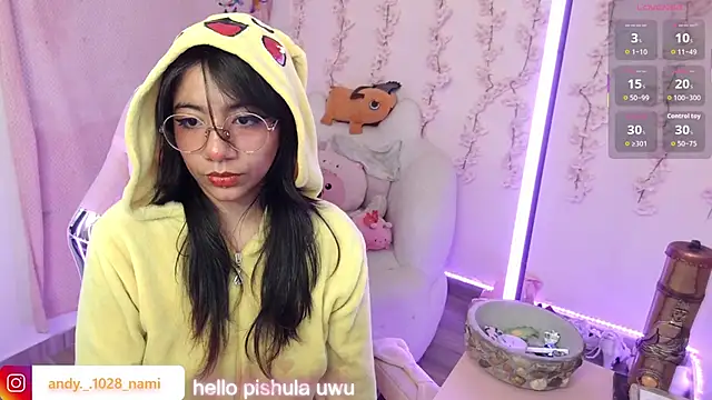 Snapshot of Nami_usagi chatting on 1, 12, 2025 Nami usagi online show from 1, 12, 2025