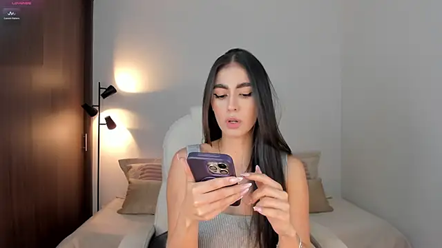 RebeccaBaxter online show from 8, 10, 2025