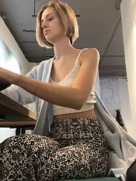 Snapshot of Feral_berry_8133 chatting on 7, 1, 2025 Feral berry 8133 online show from 7, 1, 2025