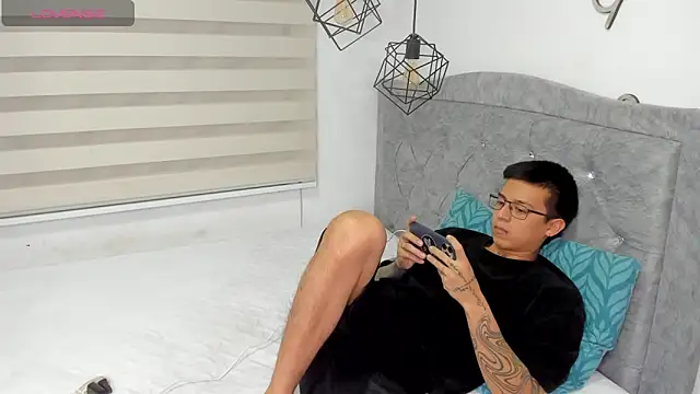 Snapshot of SIXXTOLOVE18 chatting on 15, 2, 2026 SIXXTOLOVE18 online show from 15, 2, 2026