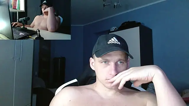 Snapshot of PoliglotJoe chatting on 22, 9, 2025 PoliglotJoe online show from 22, 9, 2025