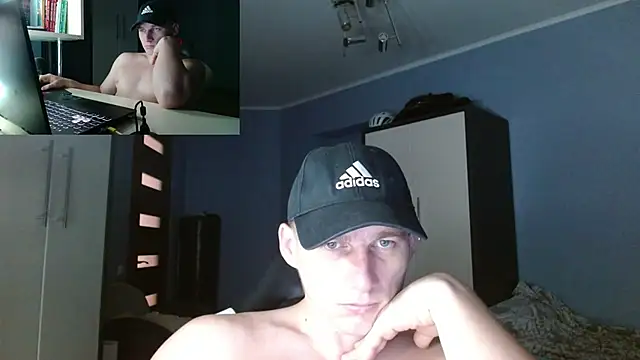 Snapshot of PoliglotJoe chatting on 23, 9, 2025 PoliglotJoe online show from 23, 9, 2025