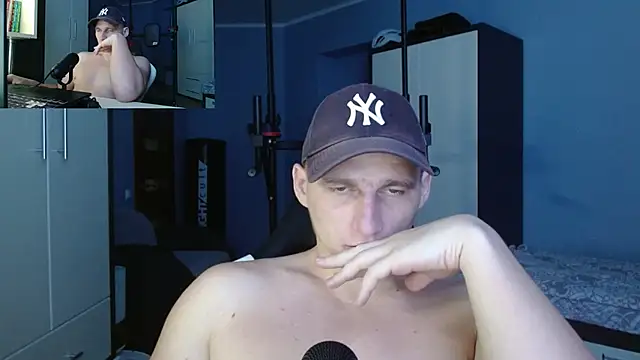 Snapshot of PoliglotJoe chatting on 6, 10, 2025 PoliglotJoe online show from 6, 10, 2025