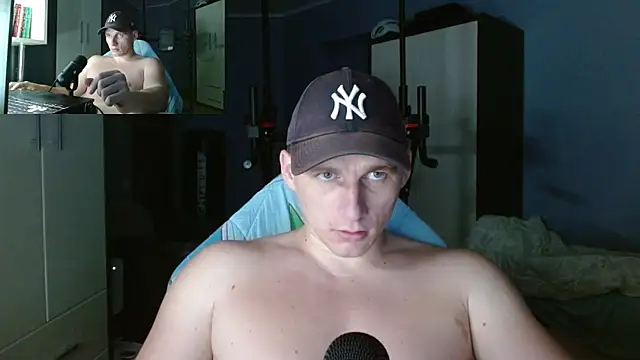 Snapshot of PoliglotJoe chatting on 11, 10, 2025 PoliglotJoe online show from 11, 10, 2025