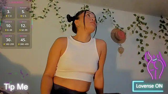 bonie lov online show from 15, 4, 2026