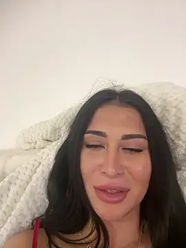 EmyLaveau online show from 7, 2, 2025